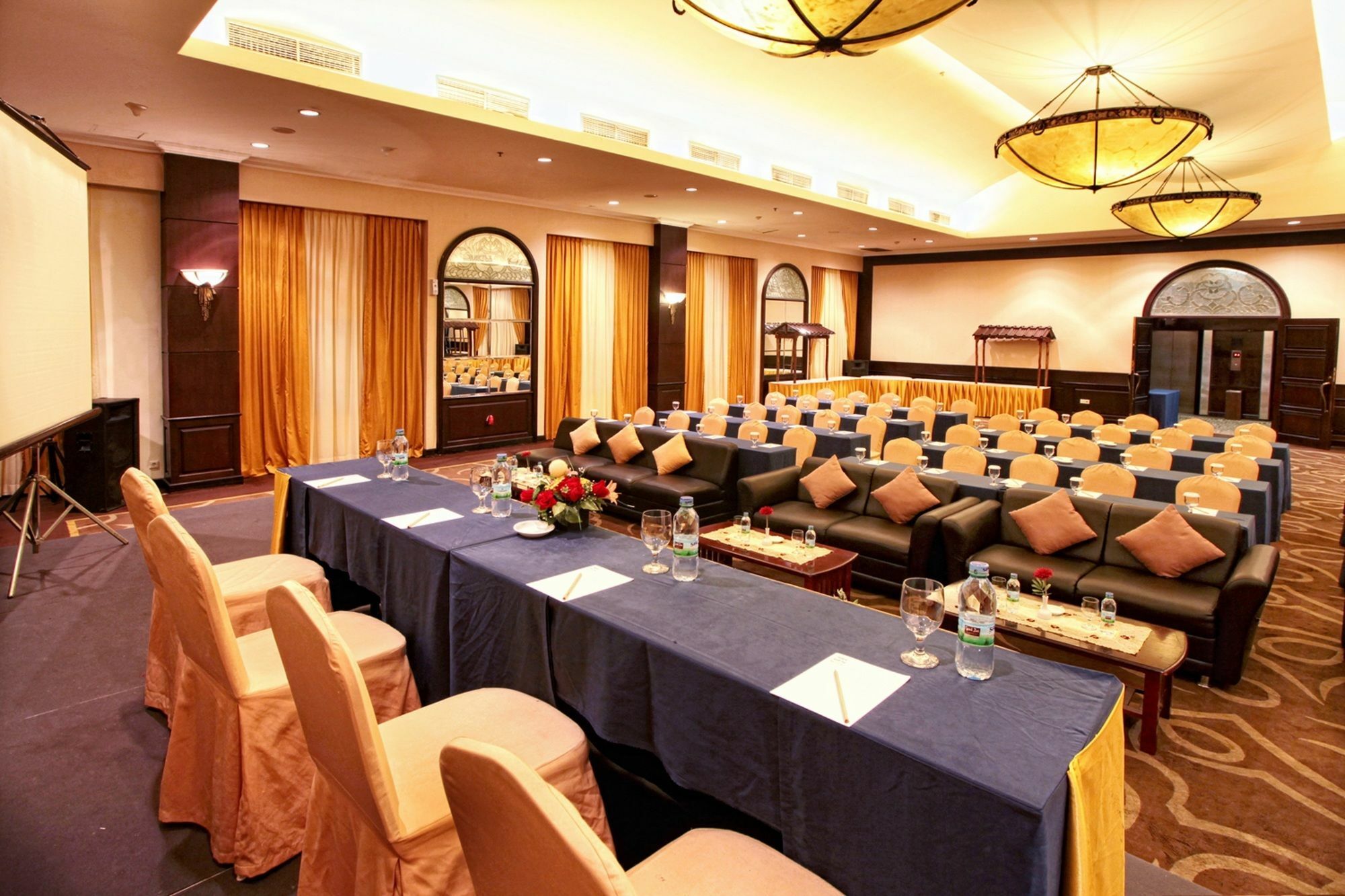 Hotel Grand Zuri 4*
